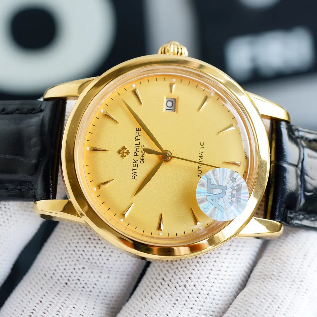 Patek Philippe 🌆🌆 is the first to sell hot new styles, Patek Philippe’s new steel pot lid ⚡️⚡️ took up to 6 months! Ultra-thin men's automatic mechanical watch, using imported original 9015® movement, vibration frequency of 28,800 times per hour, zero repair quality, original size of 40mm in diameter, ultra-thin craftsmanship of 8mm, (❤️can be matched with calfskin imported from Xin Italy!) The pot lid is made of glass! Super waterproof to 50 meters! The same style at the counter, one-to-one reproduction! Bring him with you to show off his sharp edge and extraordinary style! Dazzling brilliance, eternal dignity. ⚠️Please look for exclusive quality